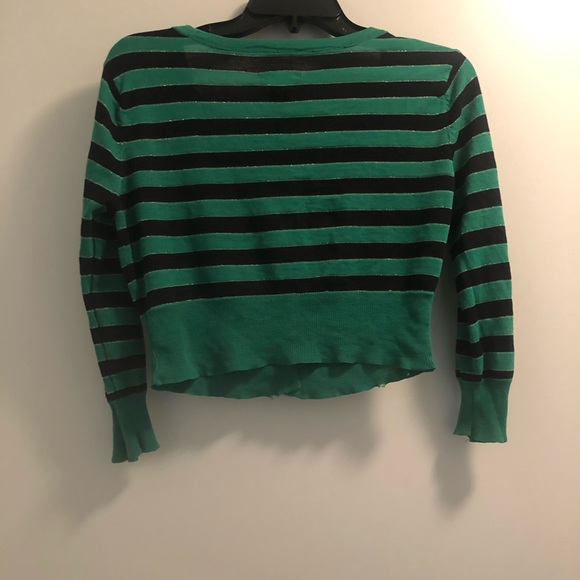 🍁🍂✨Cropped Button down sweater - Picture 2 of 6